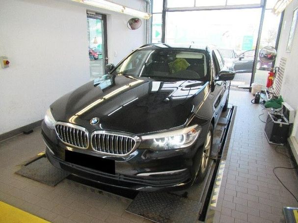 BMW 520d Touring 140 kW image number 1