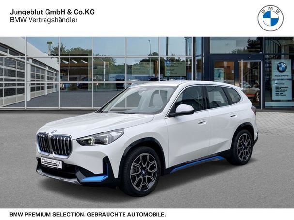 BMW iX1 xDrive30 xLine 200 kW image number 1