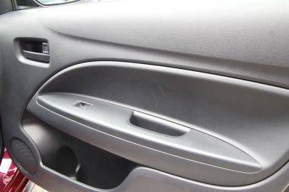 Car image 49