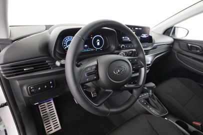 Car image 15