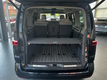 Car image 42