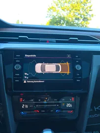 Car image 34