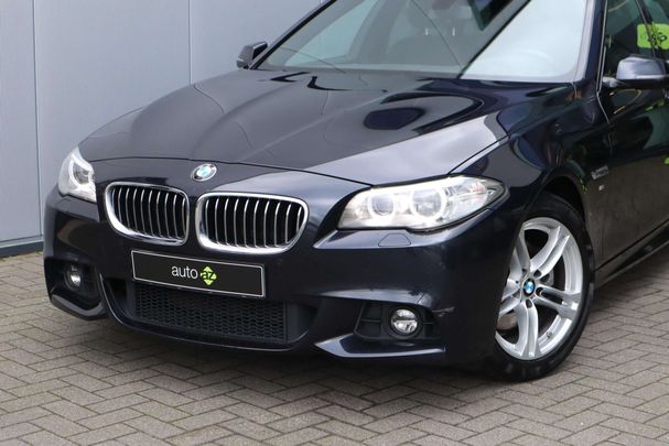 BMW 520i Touring 135 kW image number 2