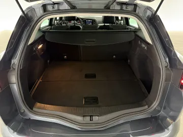 Car image 38