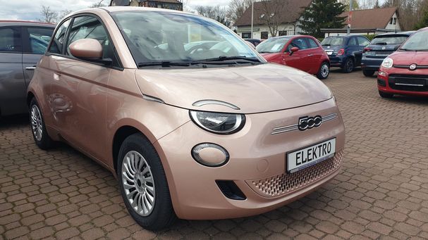 Fiat 500 e 70 kW image number 2