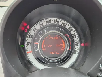 Car image 19