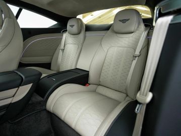 Car image 38