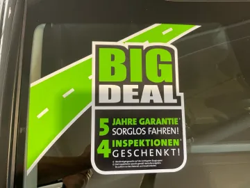 Car image 26