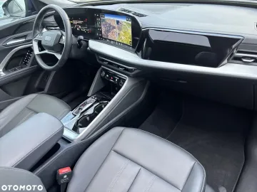 Car image 37