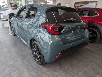 Car image 17