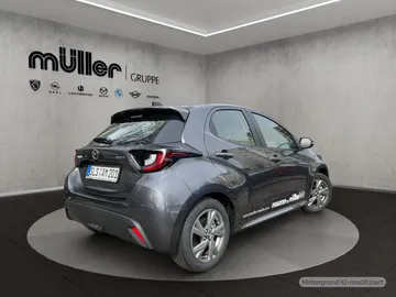 Car image 3