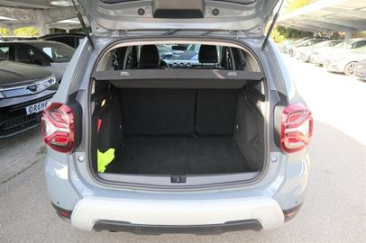 Car image 25