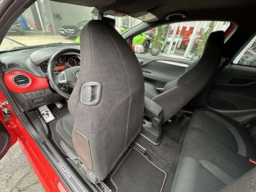 Car image 36