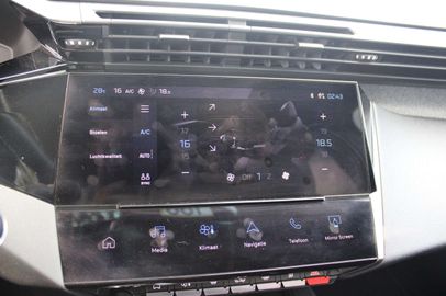 Car image 36