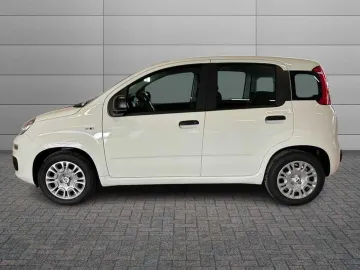 Car image 4