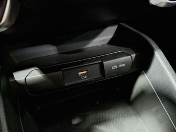 Car image 30