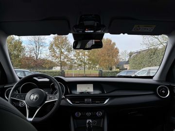 Car image 37