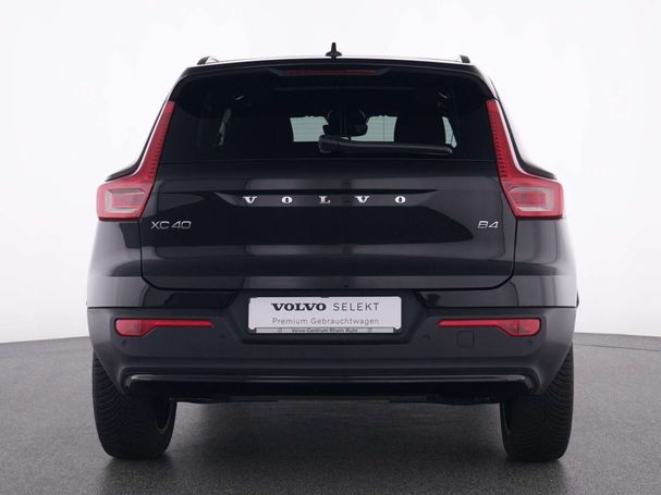 Volvo XC40 B4 Ultimate Dark 145 kW image number 17