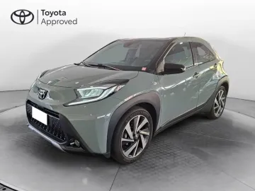 Car image 1