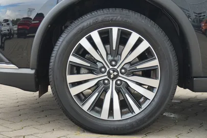 Car image 38