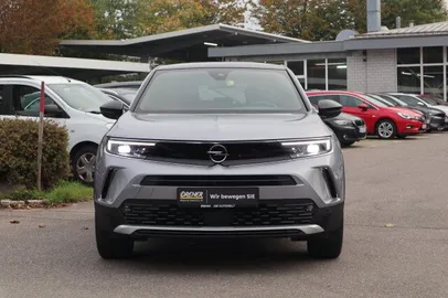 Car image 2