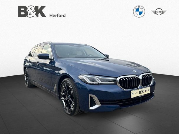 BMW 530i Touring Luxury 180 kW image number 3