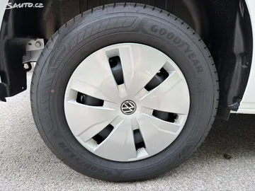 Car image 33