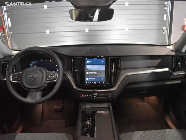 Volvo XC60 B4 145 kW image number 13