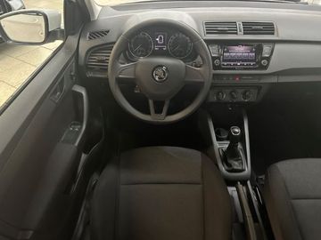 Car image 16