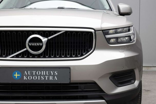 Volvo XC40 B4 Momentum 145 kW image number 14