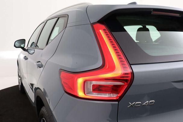 Volvo XC40 T3 Momentum Pro 120 kW image number 43