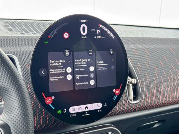 Car image 28