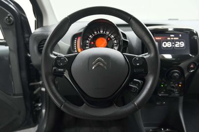 Car image 31