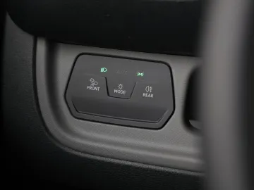 Car image 36