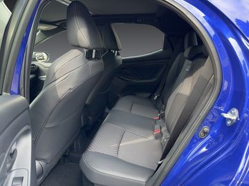 Car image 8