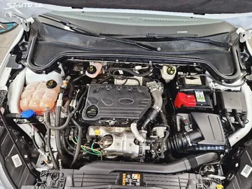 Car image 24