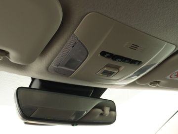 Car image 31