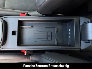 Car image 35