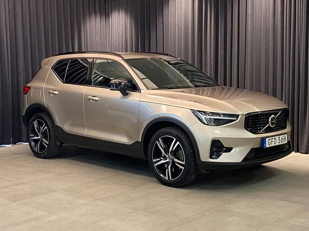 Volvo XC40 Recharge T4 155 kW image number 1