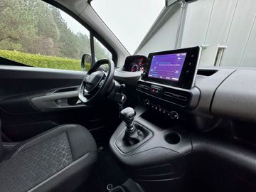 Car image 31