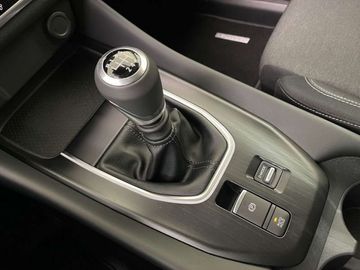 Car image 26