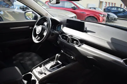 Car image 28