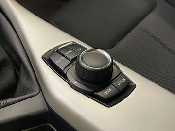 Car image 36