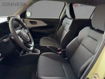Car image 4