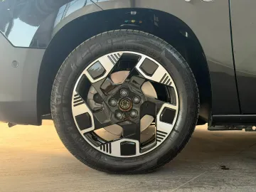 Car image 39