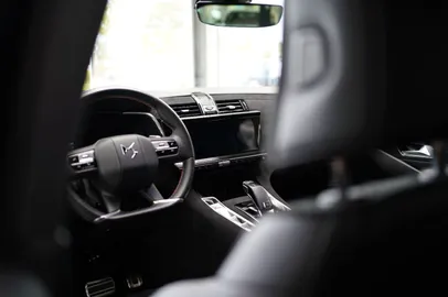 Car image 22