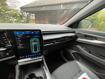 Car image 34