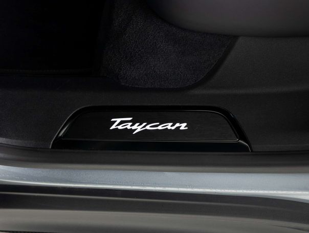 Porsche Taycan Turbo S 560 kW image number 24