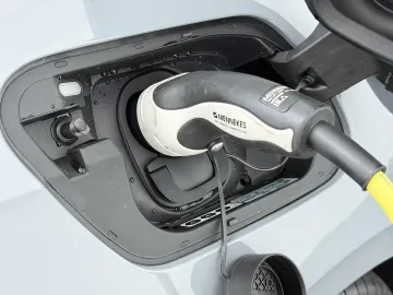Car image 49