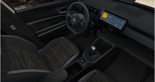 Car image 8